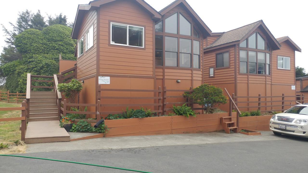 White Rock Resort Smith River Exterior photo